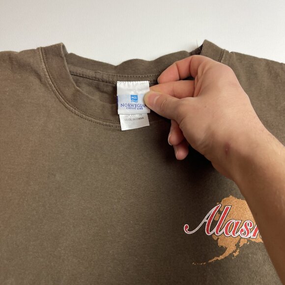 VTG Y2K Norwegian Cruise Line T shirt Mens M Alaska Brown Animal Wildlife - Picture 7 of 15